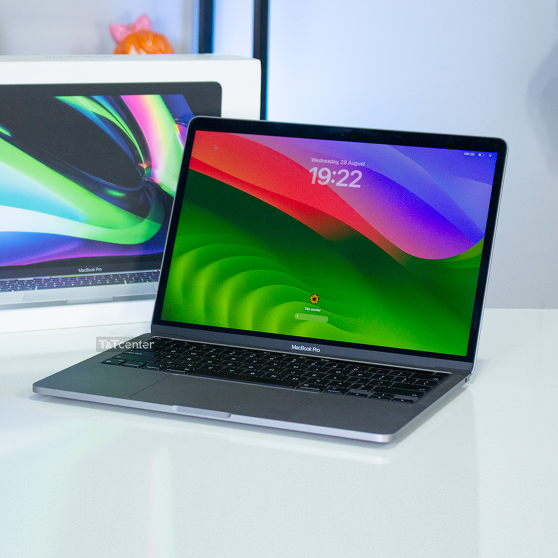 Macbook Pro M1 8GB 256GB chính hãng T&T Center | Giá tốt